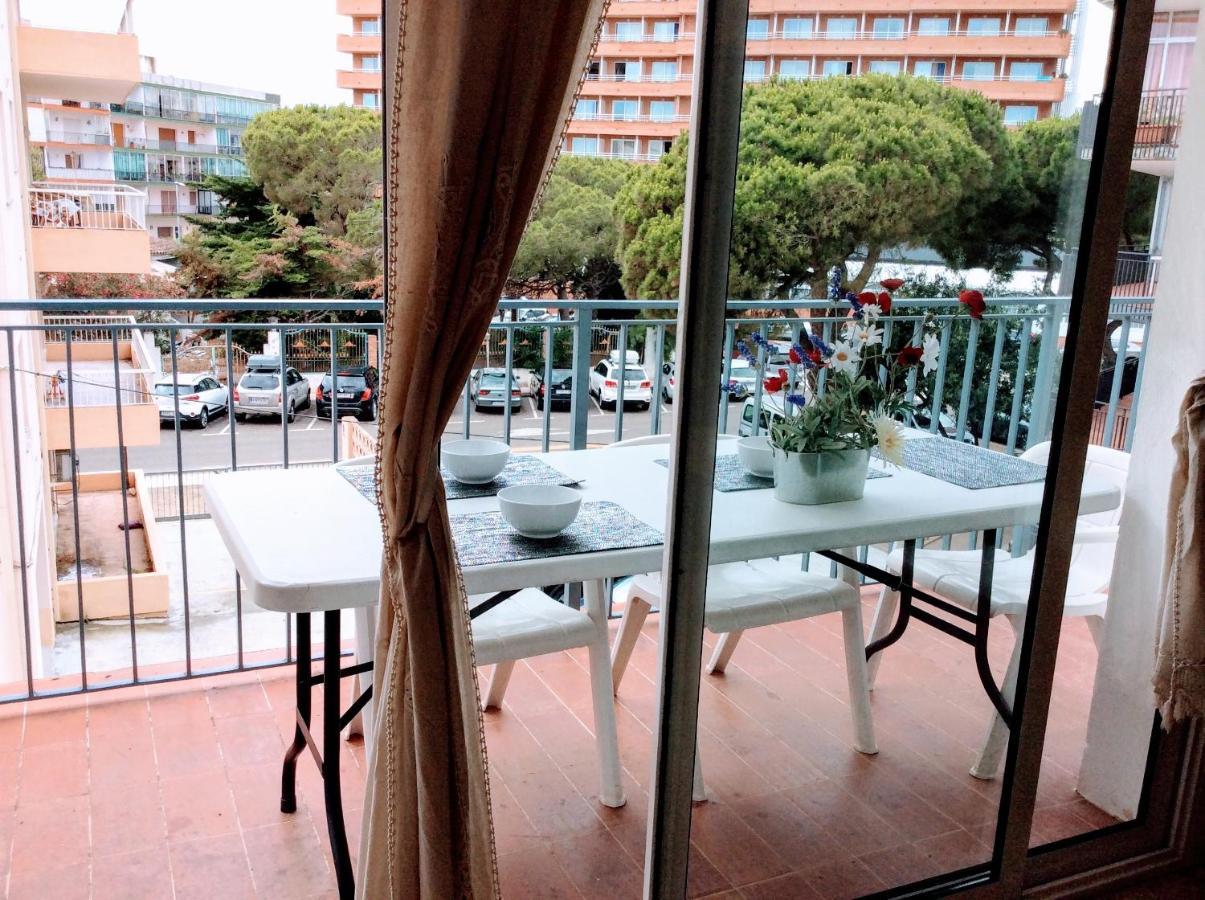 Apartamentos Aquarium. 150 Metros Playa. Roses Zewnętrze zdjęcie